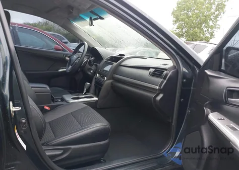 2014 Toyota Camry L/Le/Se/Se Sport/Xle из США, поврежденный, VIN 4T1BF1FK6EU473614